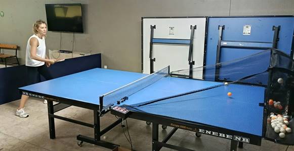 entrenamiento-multibolas-robot-tenis-mesa-madrid.jpeg